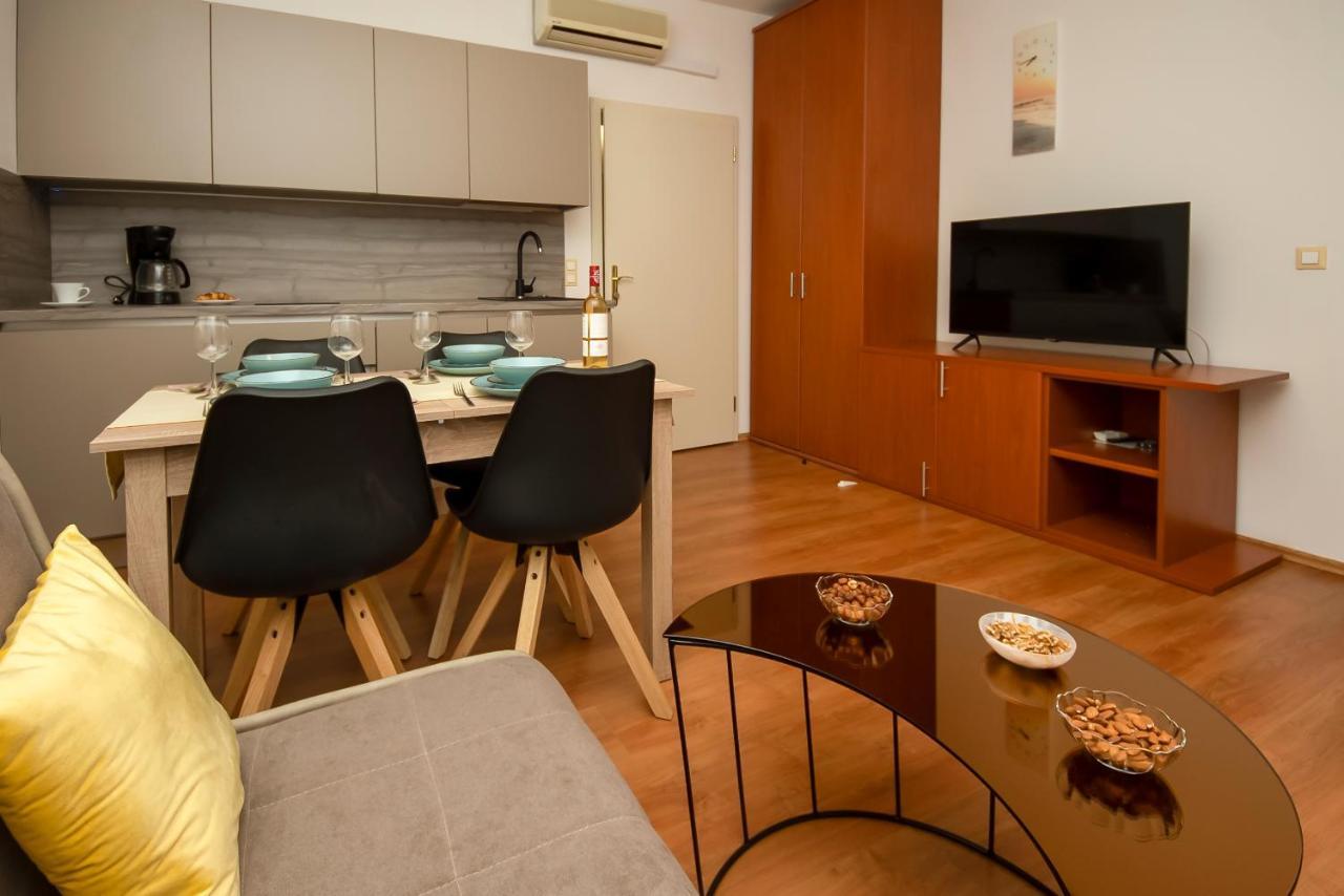 Apartments4You ヴォディツェ エクステリア 写真